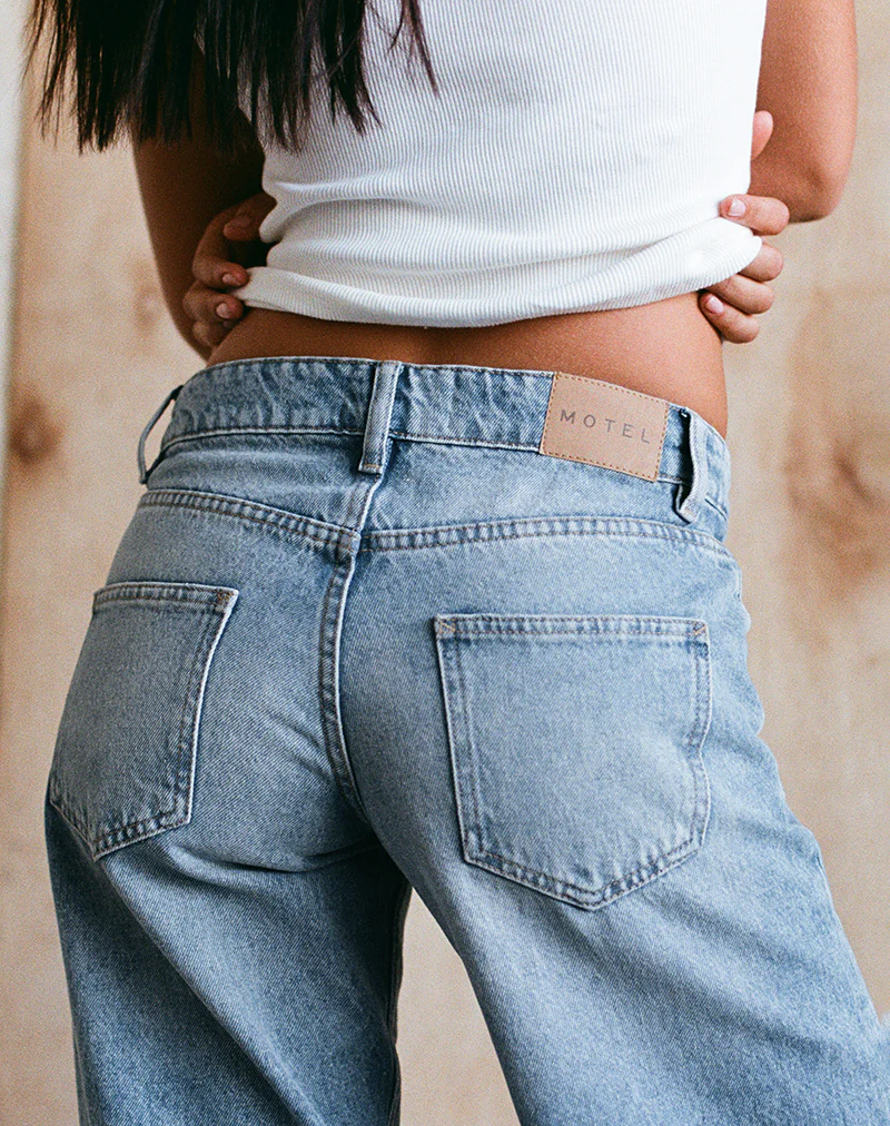 Low Rise Parallel Jeans In Bright Blue Used