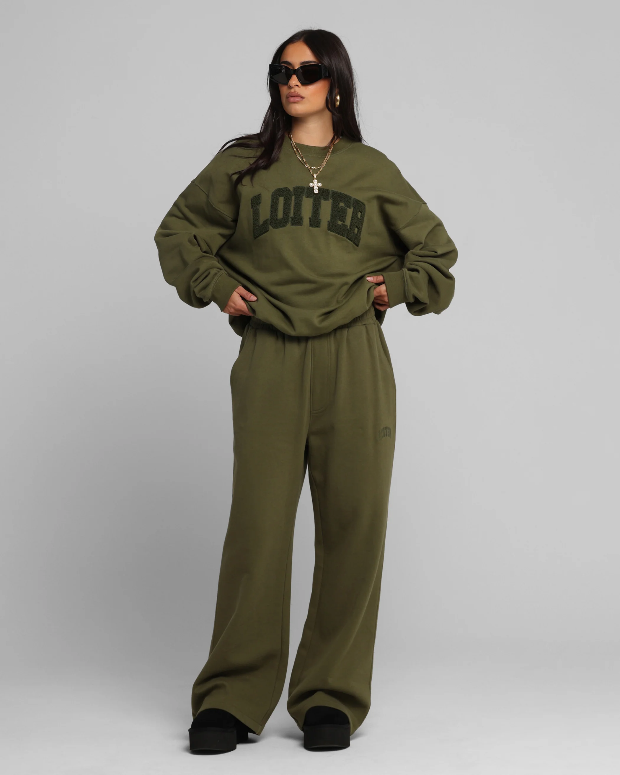Loiter Arch Premium Sweat Pants Khaki