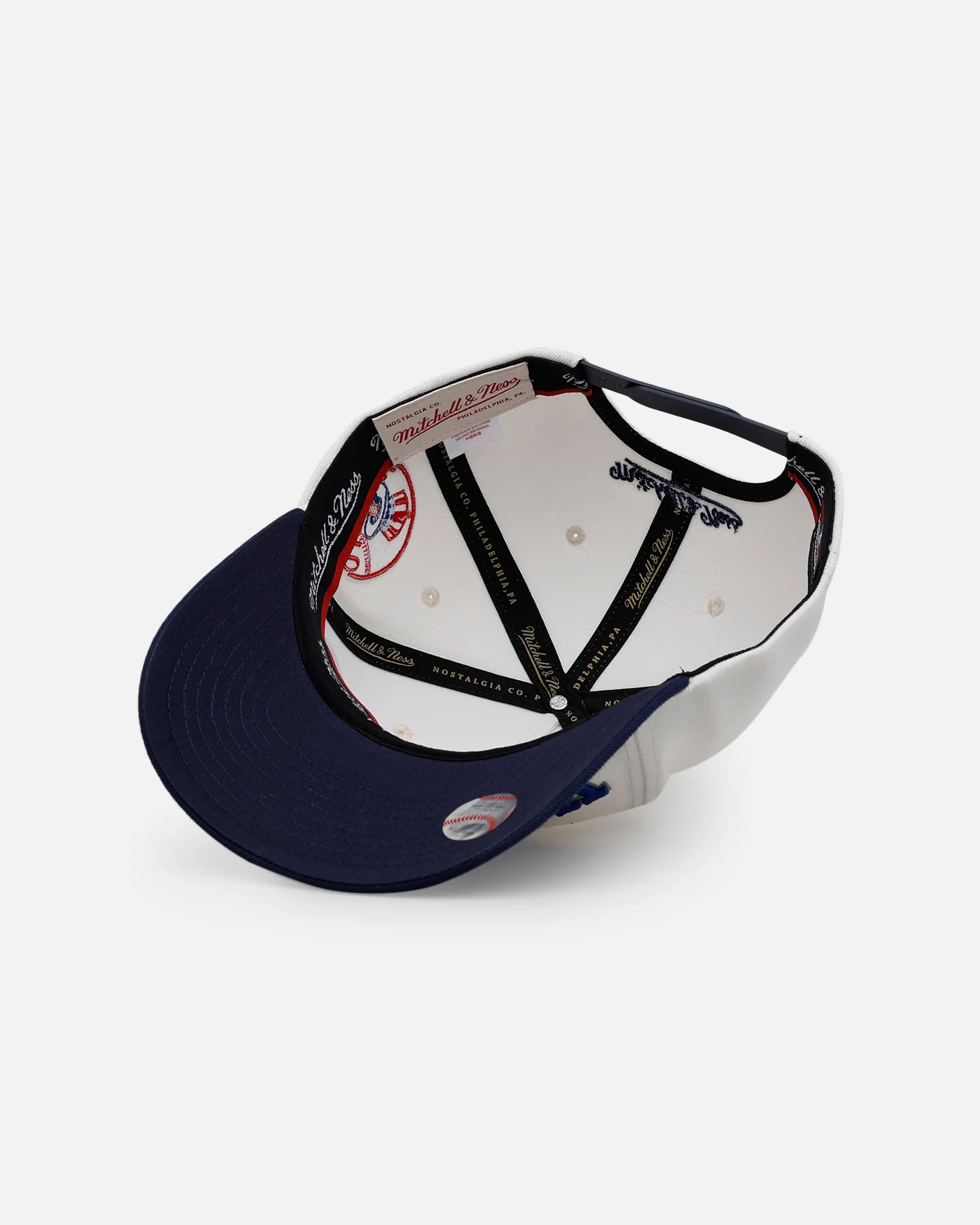 Mitchell & Ness New York Yankees 'Arch' MVP Snapback Cream