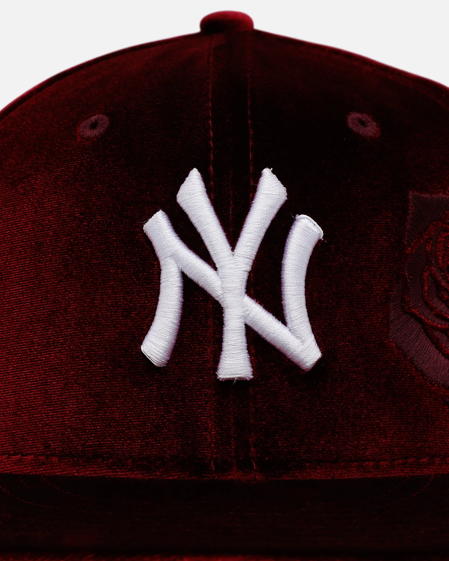 New Era New York Yankees 'Velvet Roses' 59FIFTY Fitted Maroon