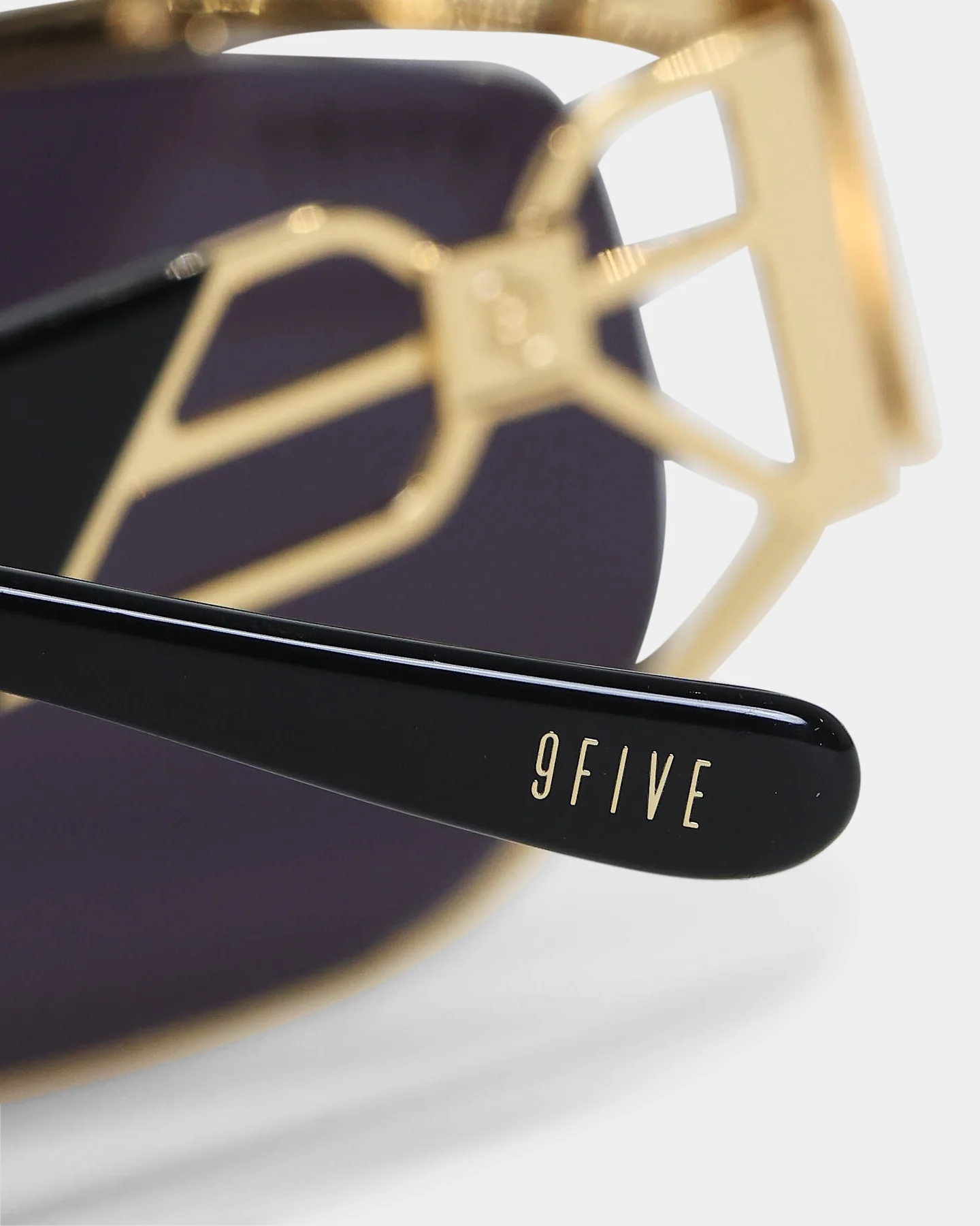 9FIVE The Cross Sunglasses Black/Gold
