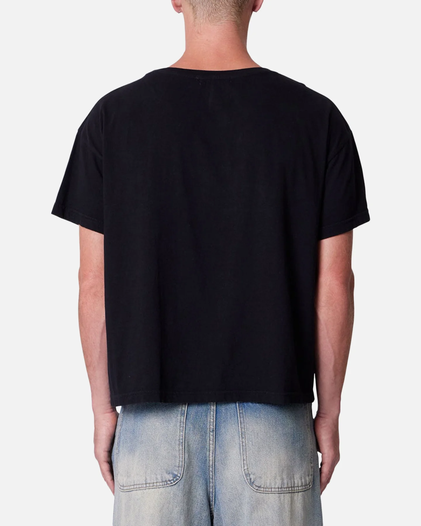 MNML Distressed Wide Neck T-Shirt Washed Black
