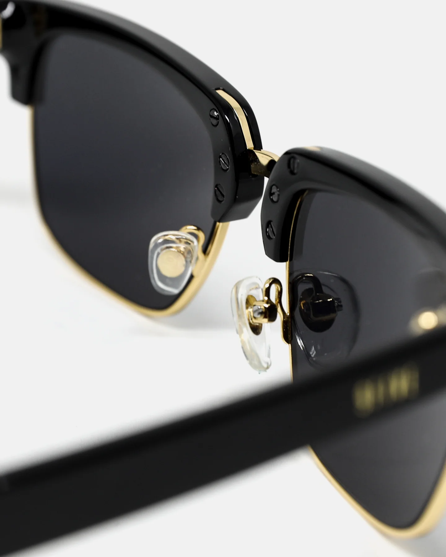 9Five Belmont Black/Gold