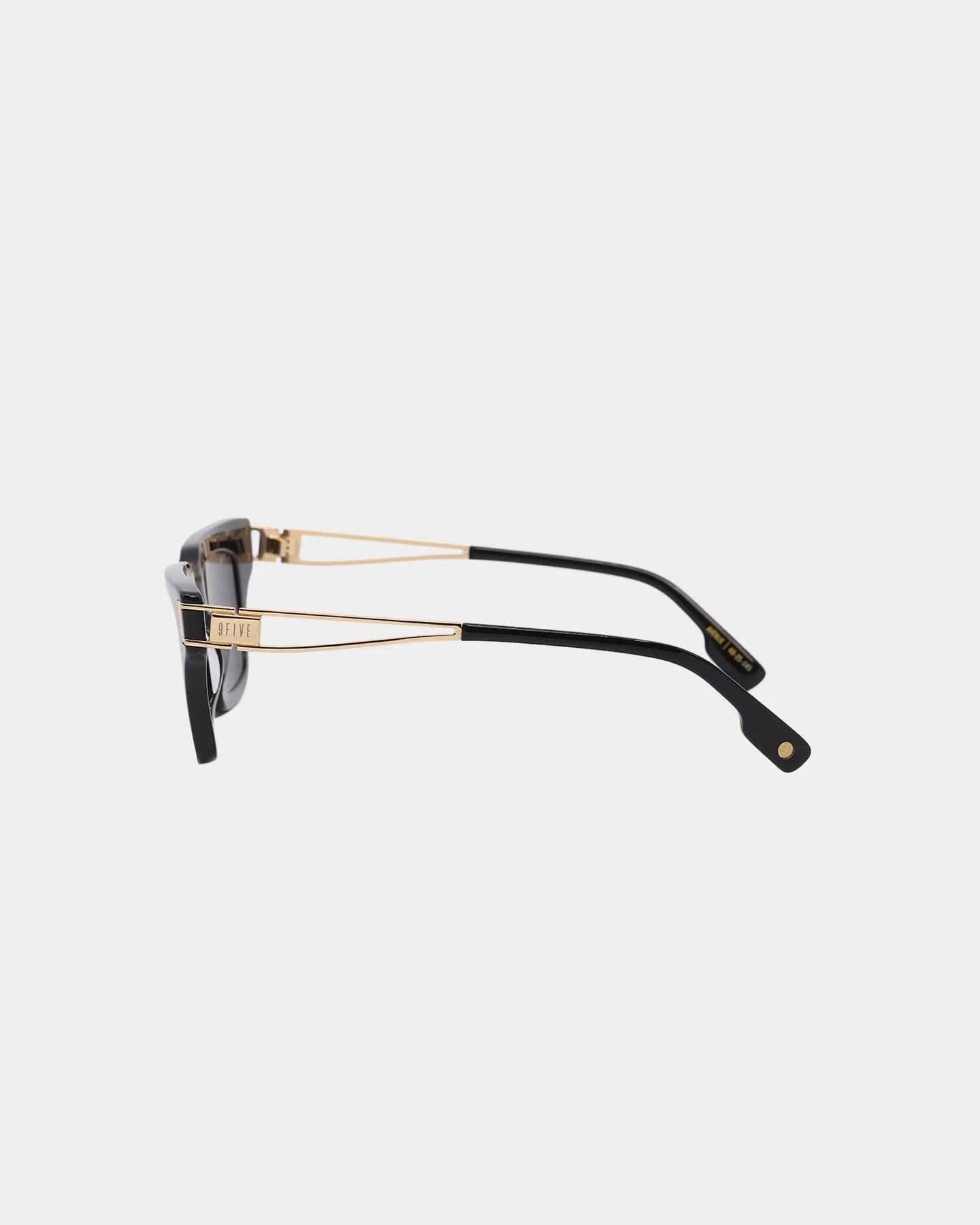 9FIVE Avenue Sunglasses Black/Gold