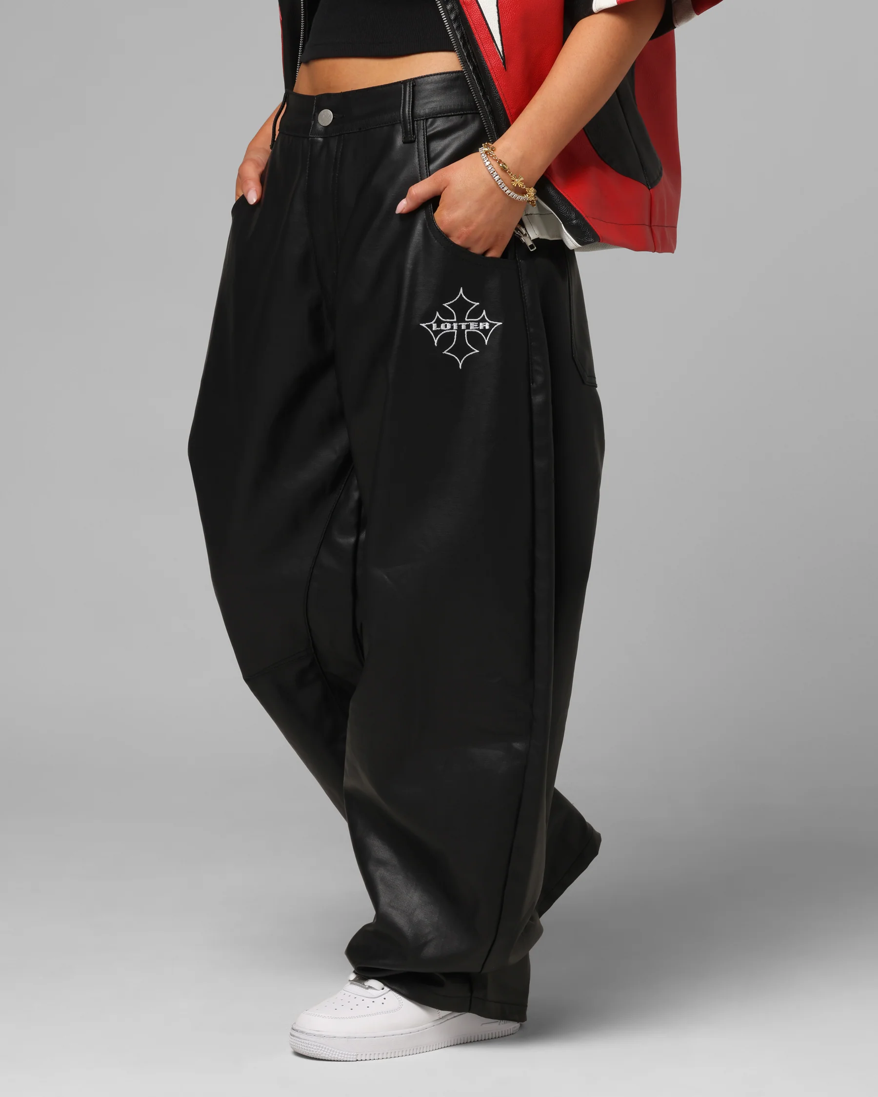 Loiter F-16 Balloon Jeans Black Wax