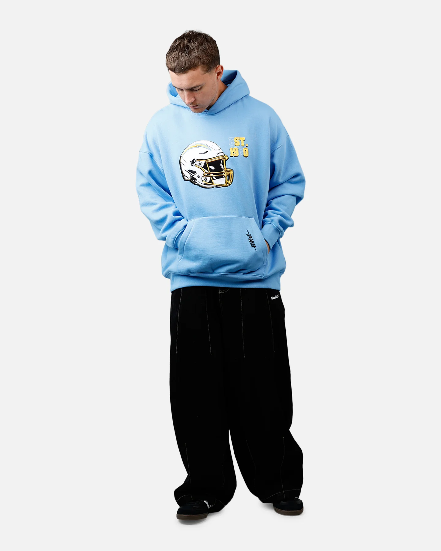 Pro Standard Los Angeles Chargers Kickoff Hoodie Powder Blue