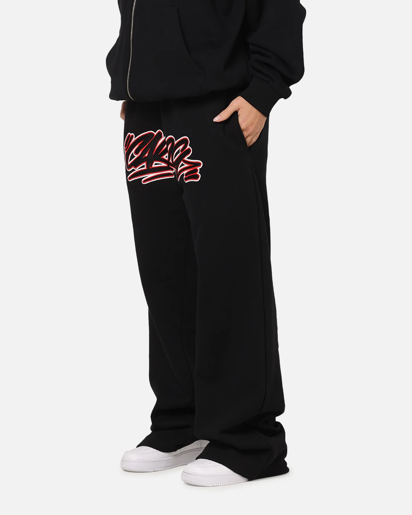 Carre Terrace Trackpants Black