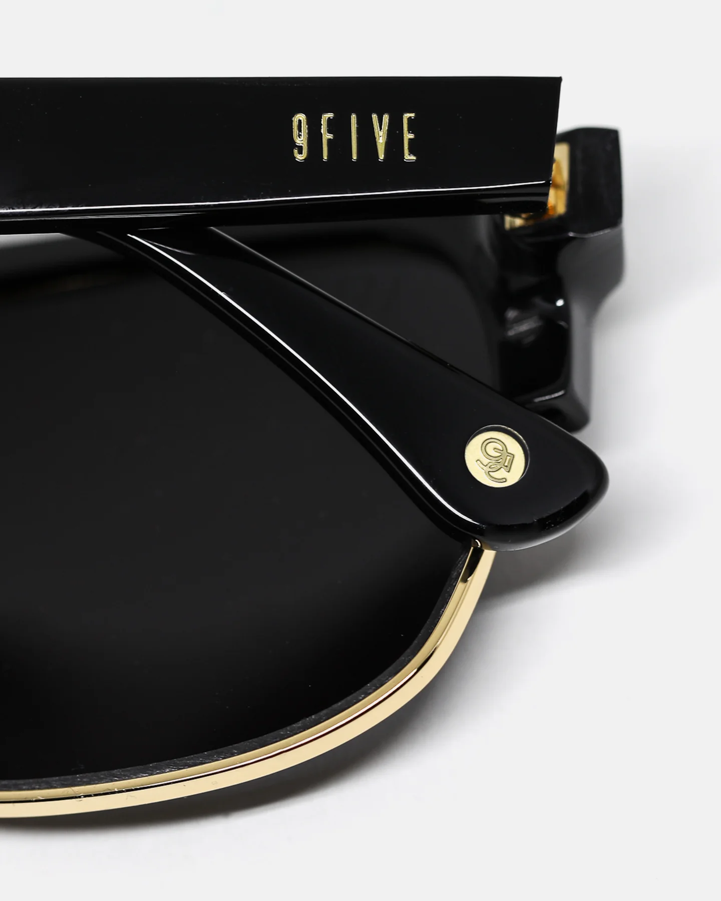 9Five Belmont Black/Gold