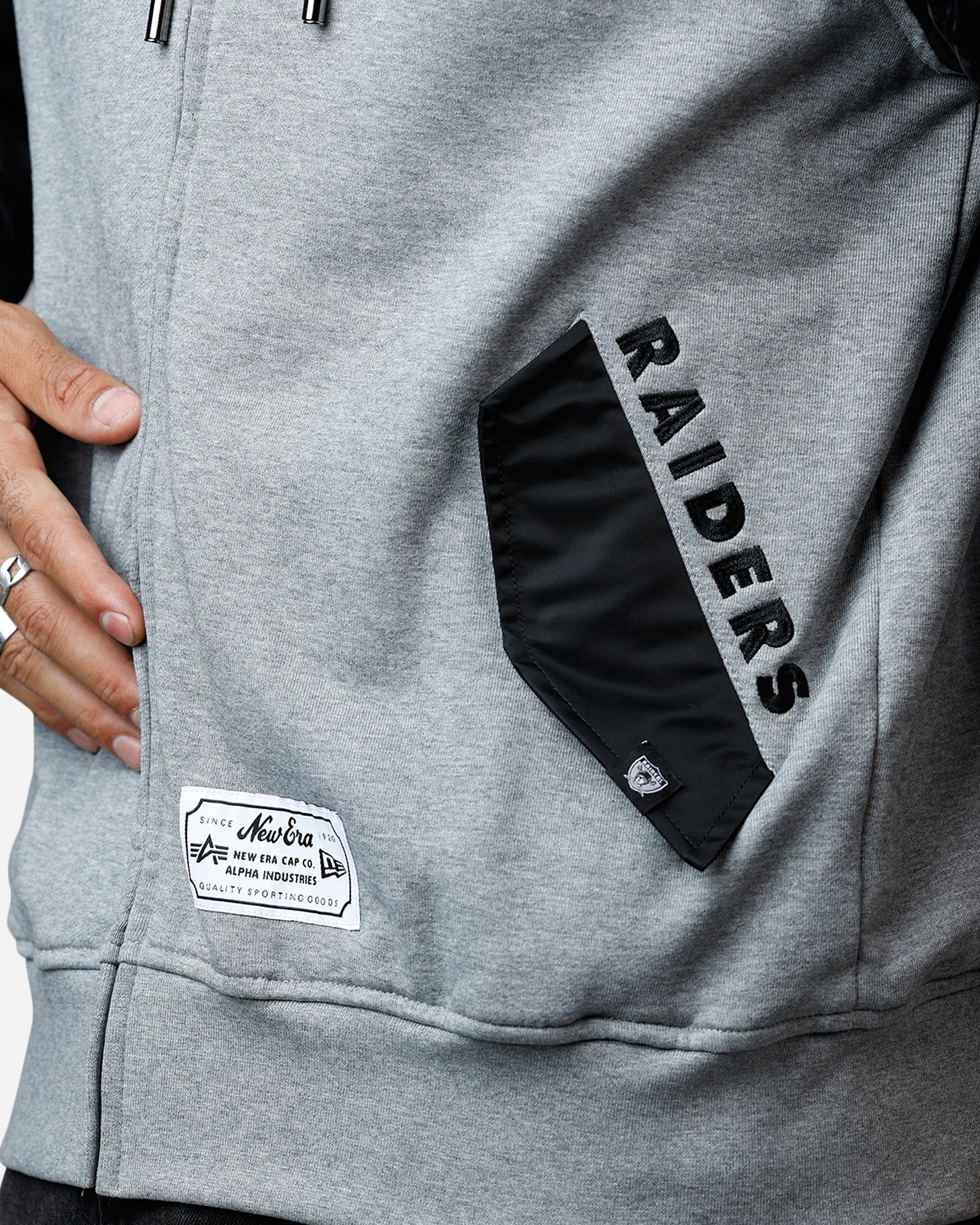 New Era X Alpha Series X NFL Oakland Raiders Jacket Grey/Black