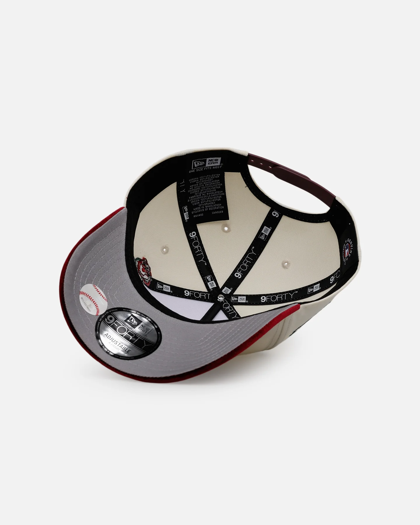 New Era New York Yankees 'Velvet Roses' 9FORTY A-Frame Snapback Chrome