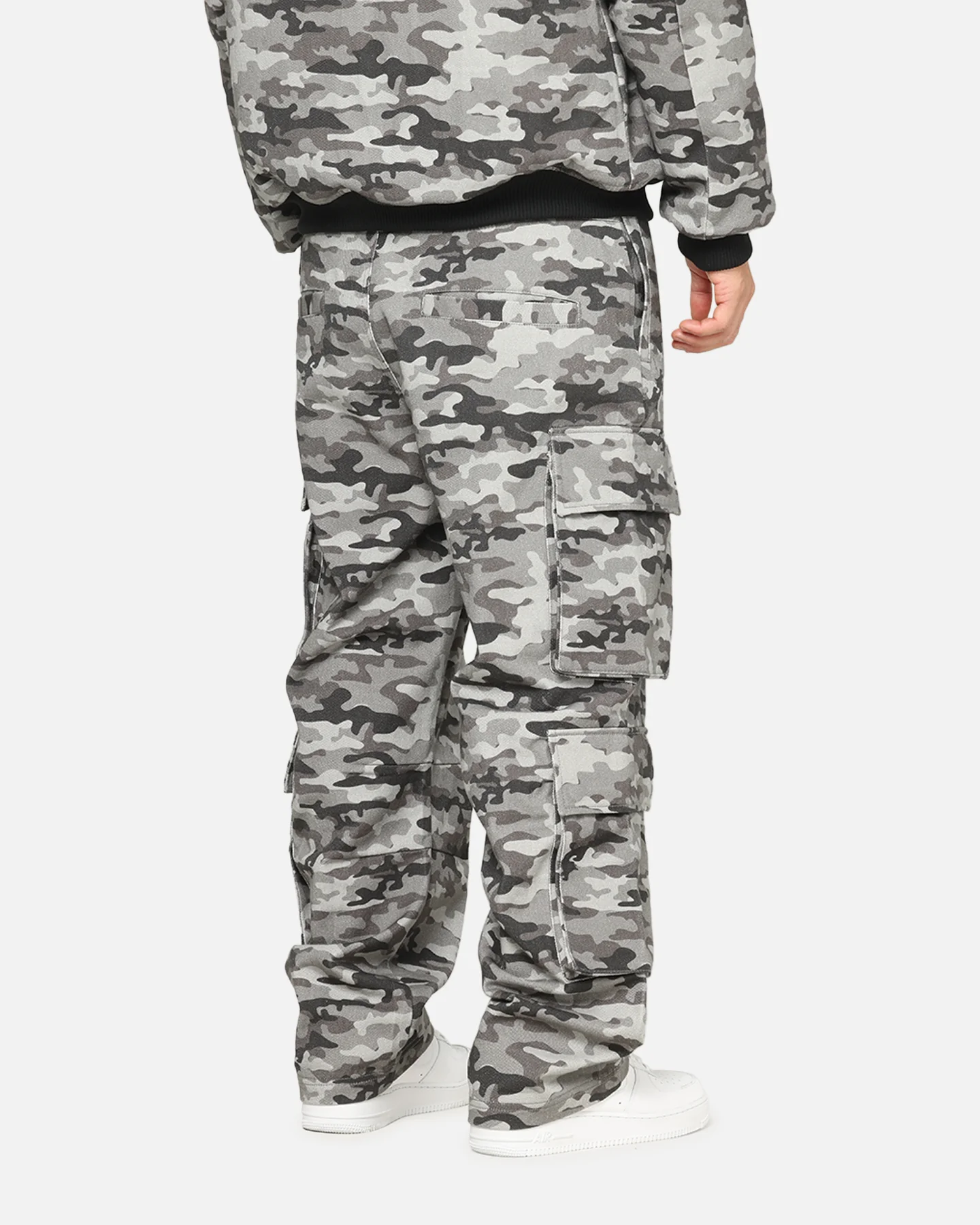 Carre Camo Baggy Pants Black Camo