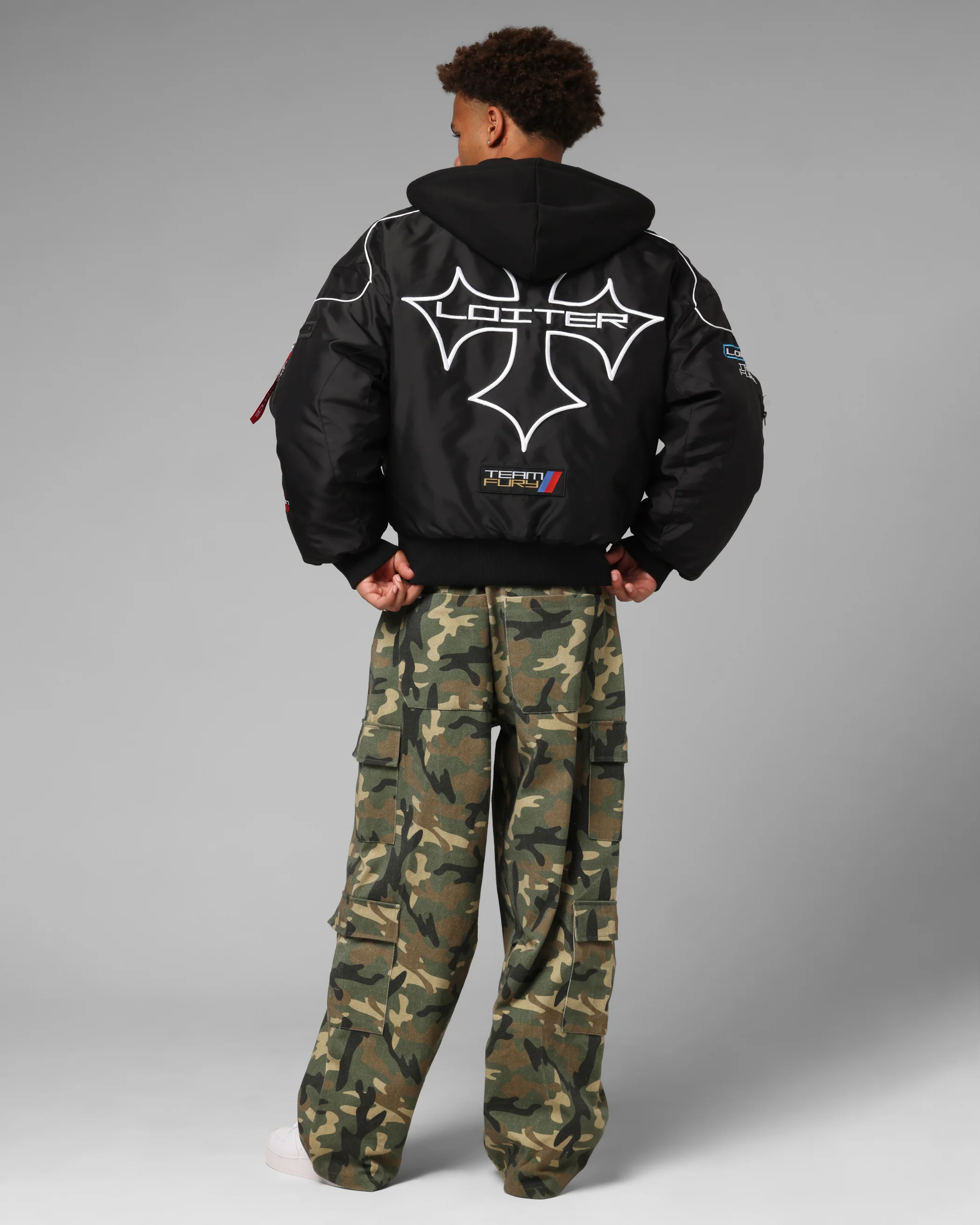 Loiter Performance F-16 Jacket Black