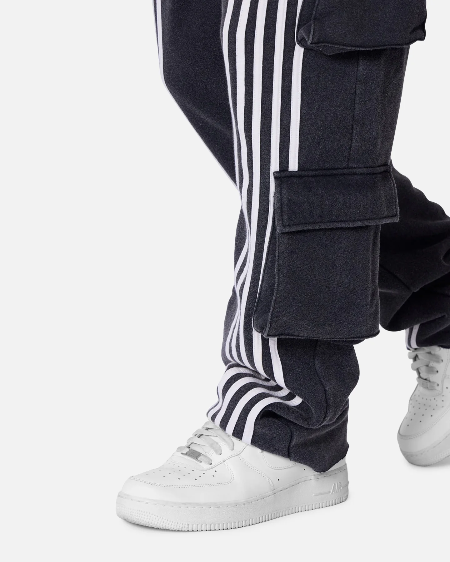 MNML Front Stripe Sweatpants Washed Black