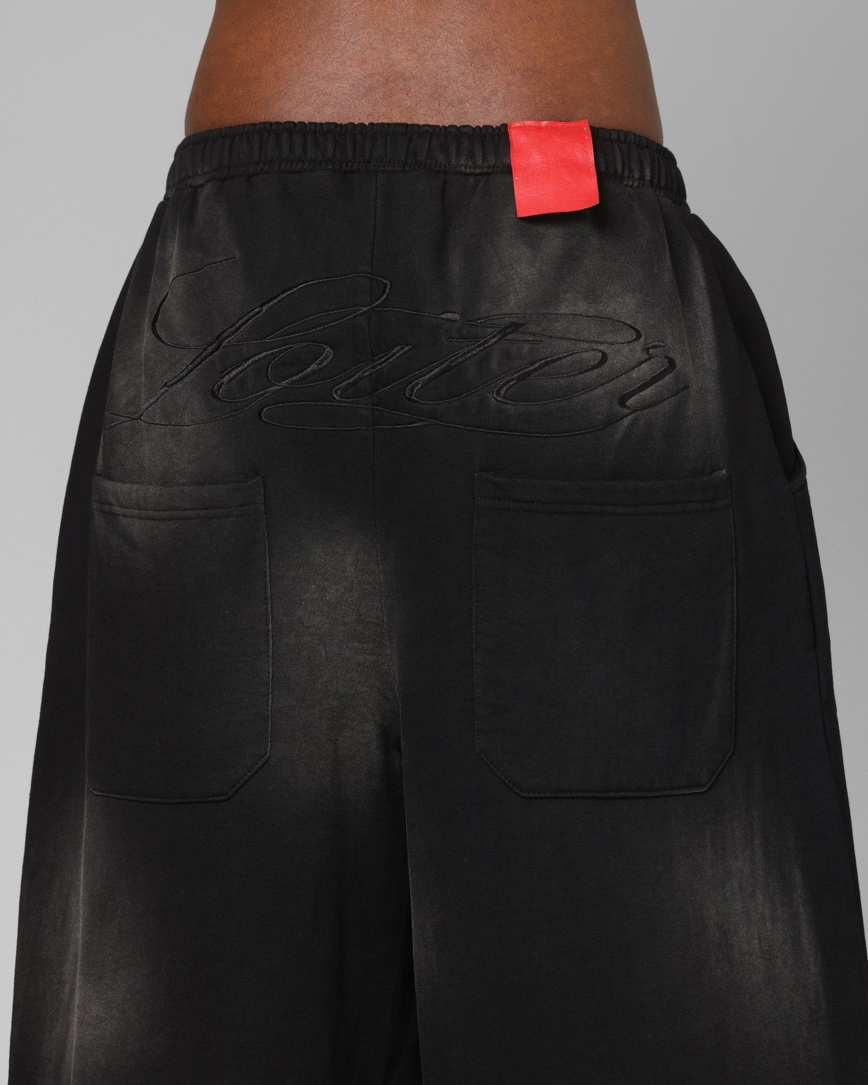 Loiter Purity Sweatpants Washed Black