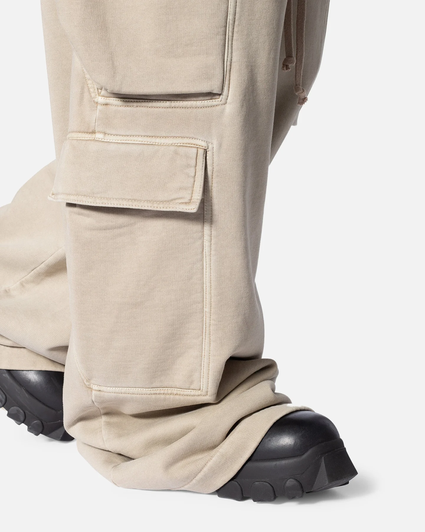 MNML Rave Double Cargo Sweatpants Washed Earth