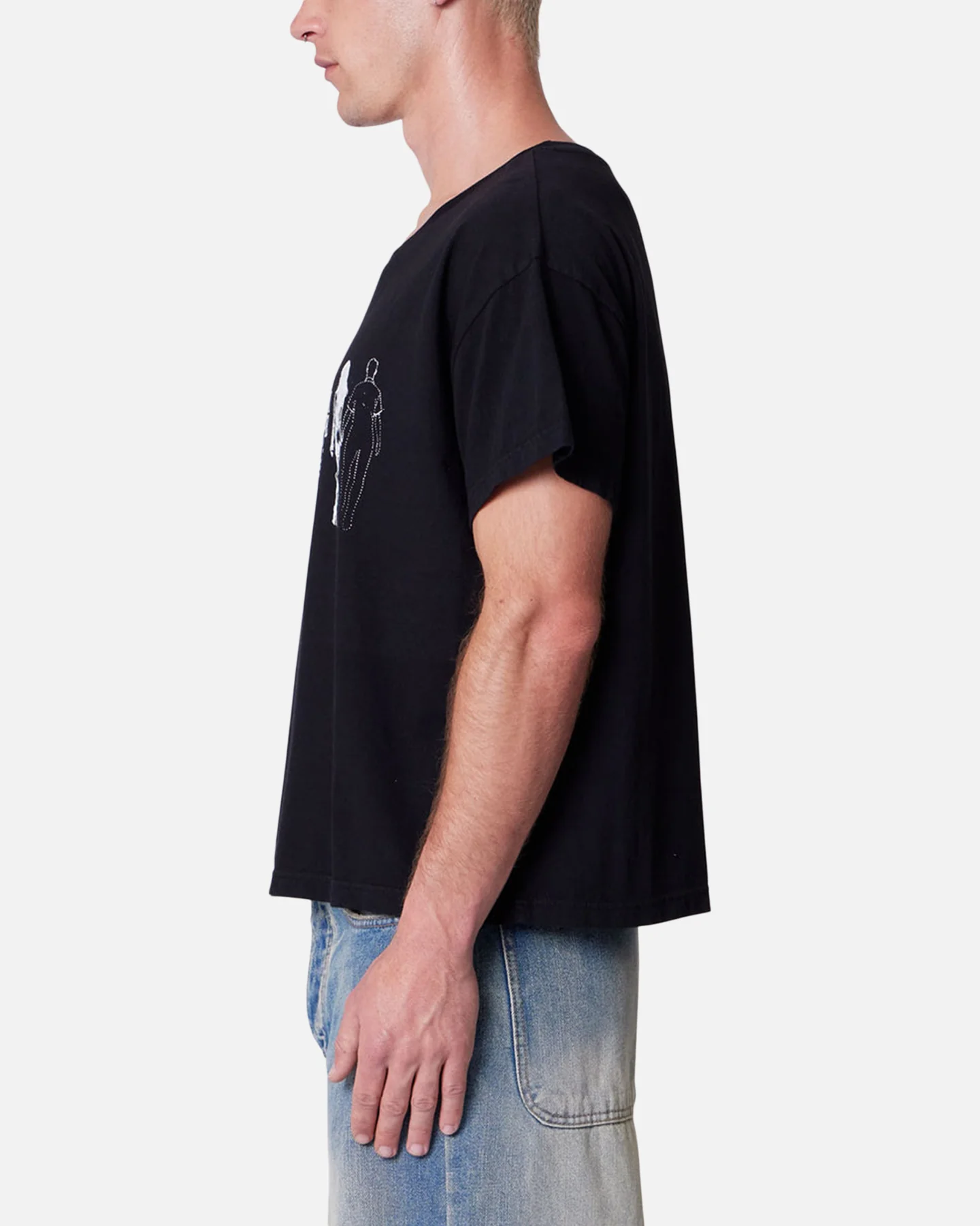 MNML Distressed Wide Neck T-Shirt Washed Black