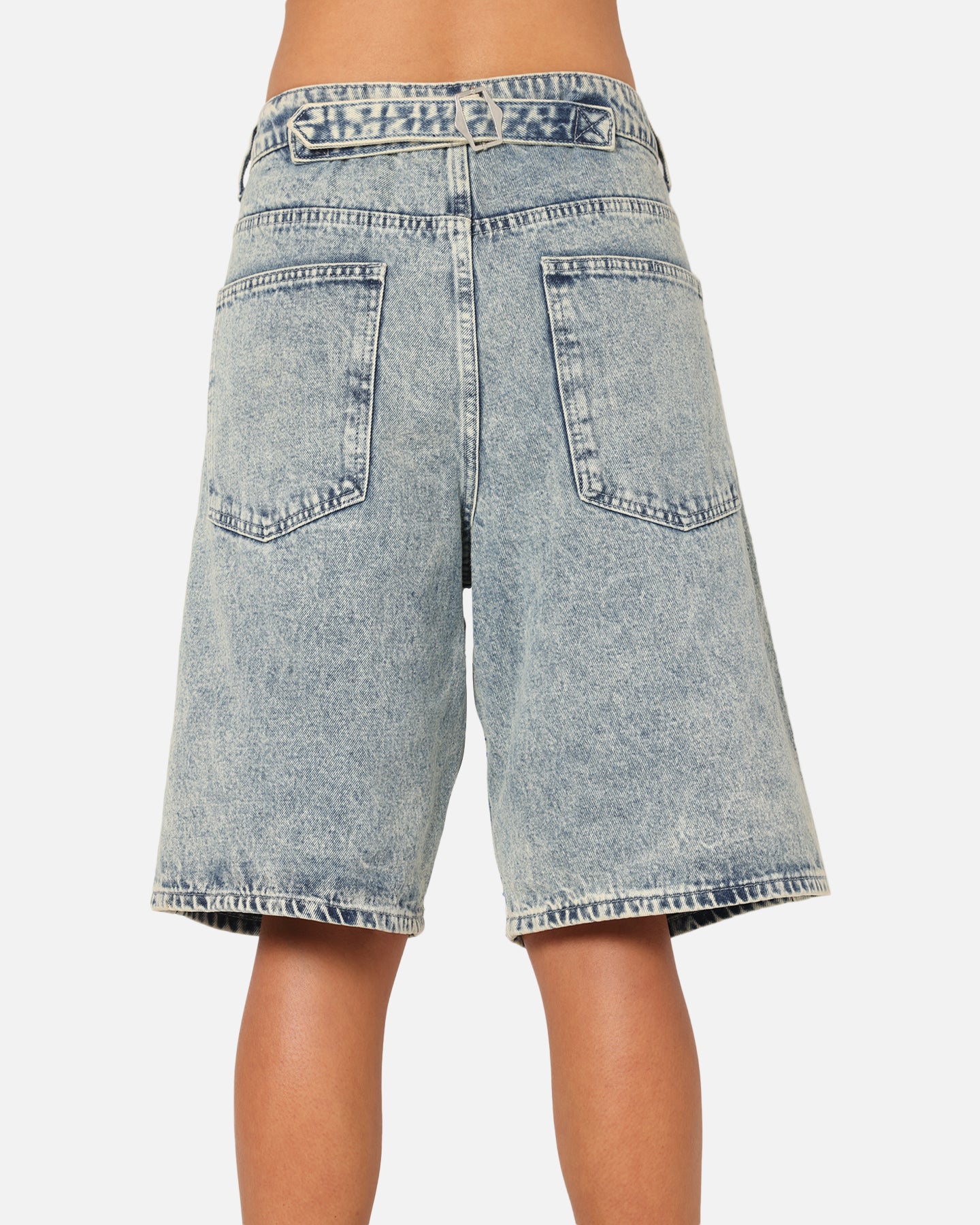XXIII Diamond Buckle Back Jorts Blue Stonewash