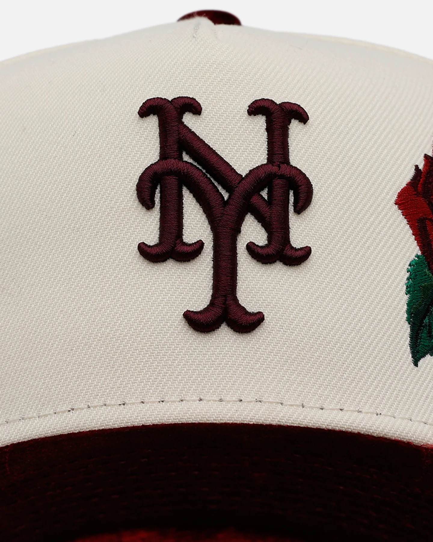 New Era New York Mets 'Velvet Roses' 9FORTY A-Frame Snapback Chrome