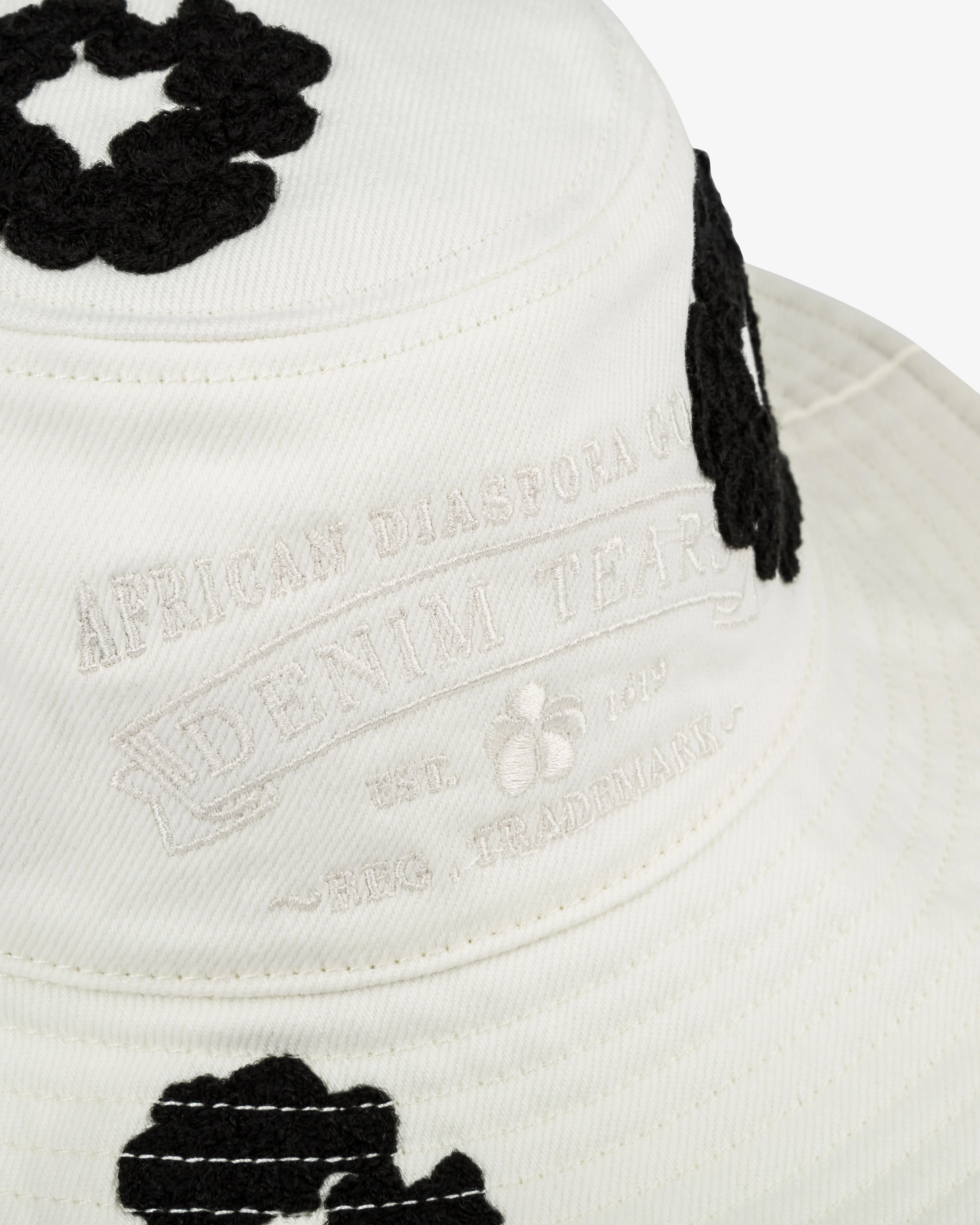 Denim Tears - Men’s Denim Wreath Bucket Hat - (White)