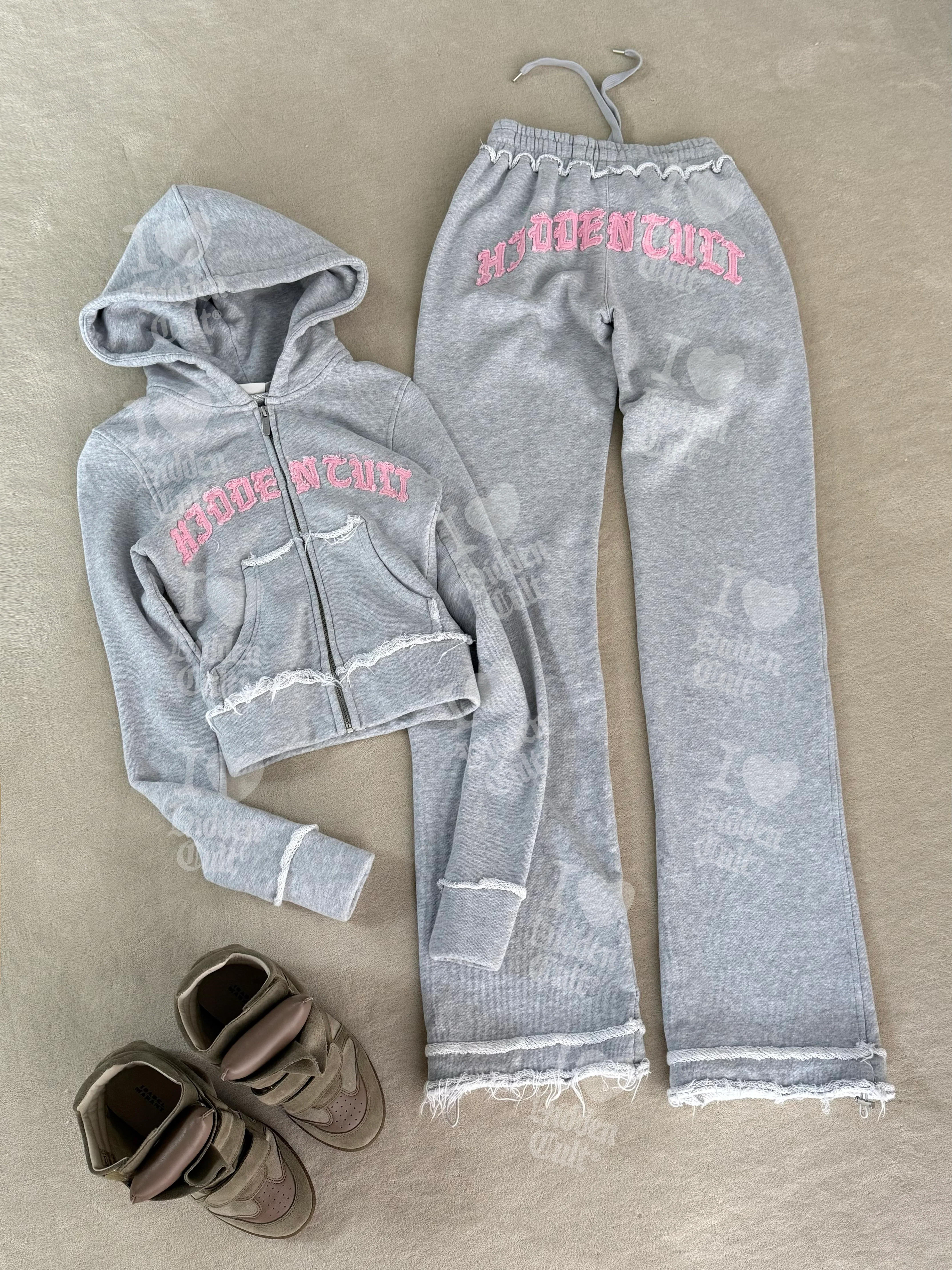 SOLD OUT - Paleora Distressed Sweatpants