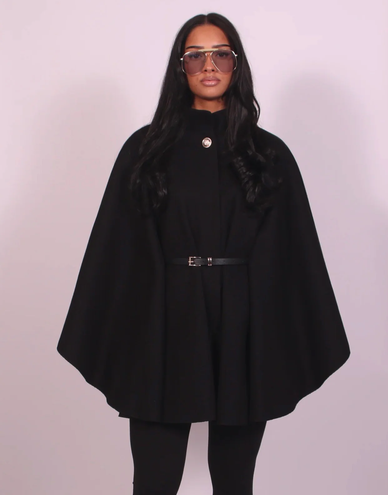CLASSY CAPE BLACK