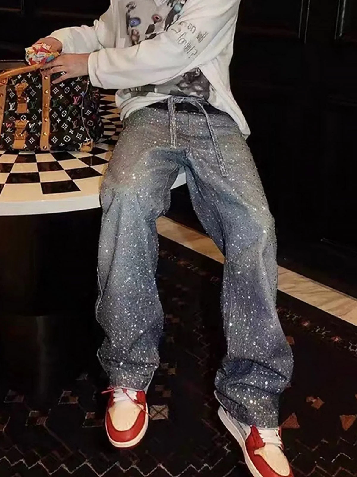 Denim Distressed Belt Diamond Decorated Jeans