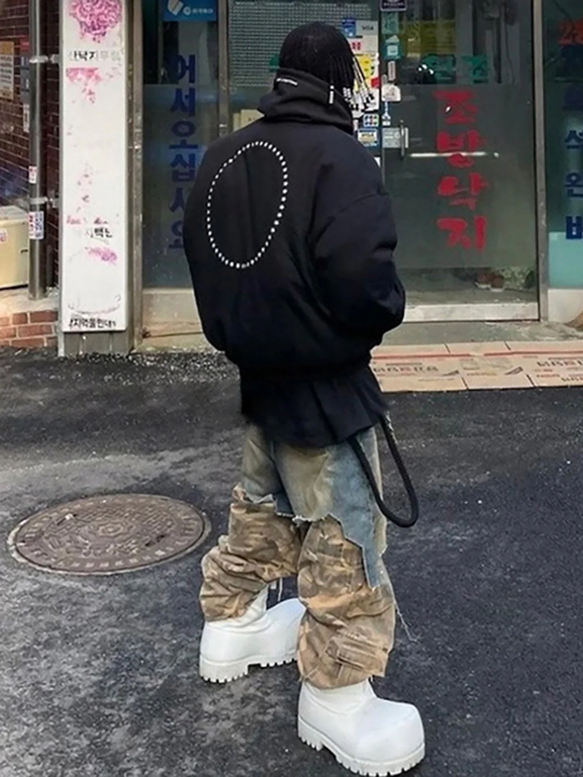 Retro Stitching Faux Two-Piece Camouflage Jeans - 2413