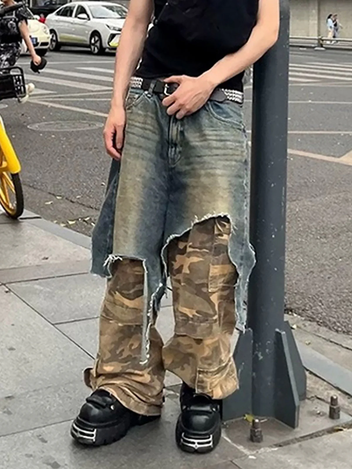 Retro Stitching Faux Two-Piece Camouflage Jeans - 2413