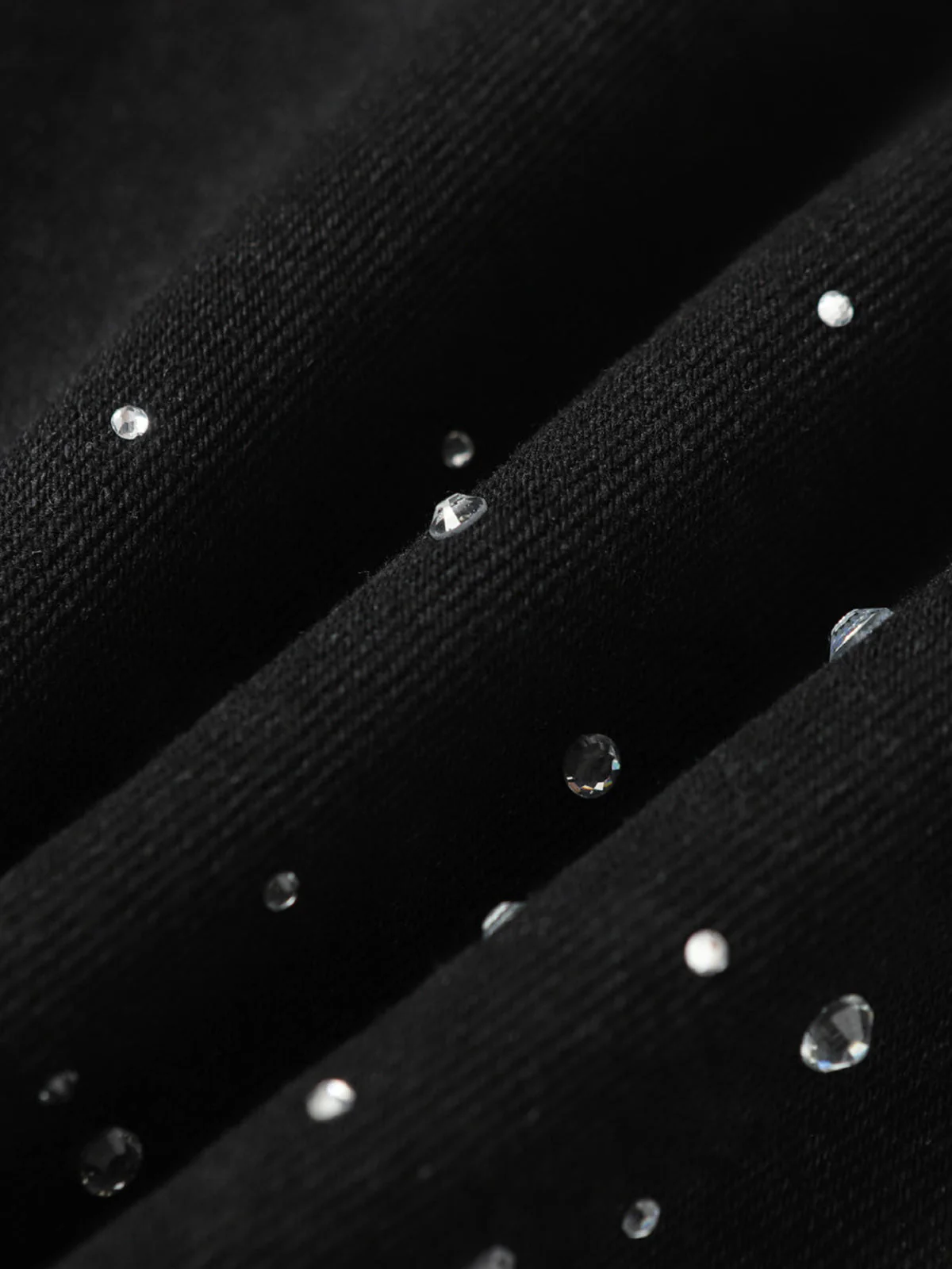 Retro Washed Rhinestone Raw Edge Denim Shorts - 2419