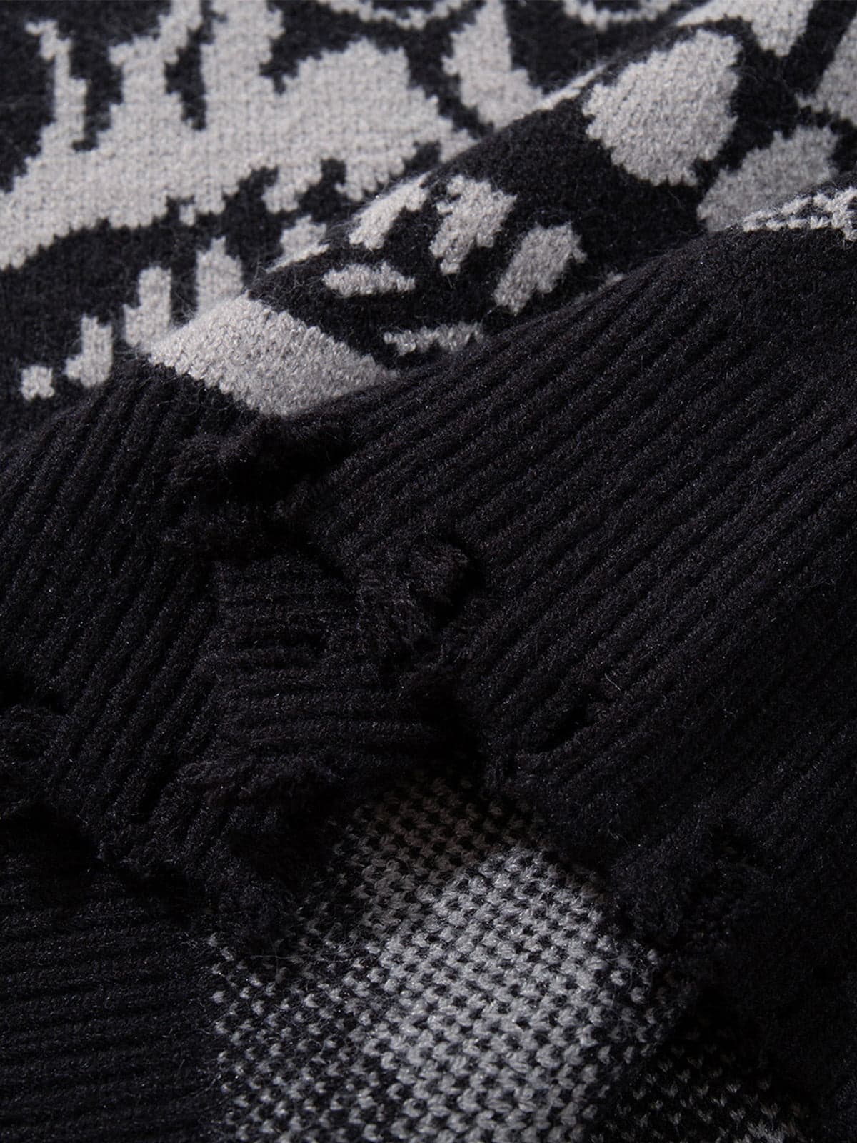 High Street Dark Skull Frayed-edge V-neck Sweater Vest