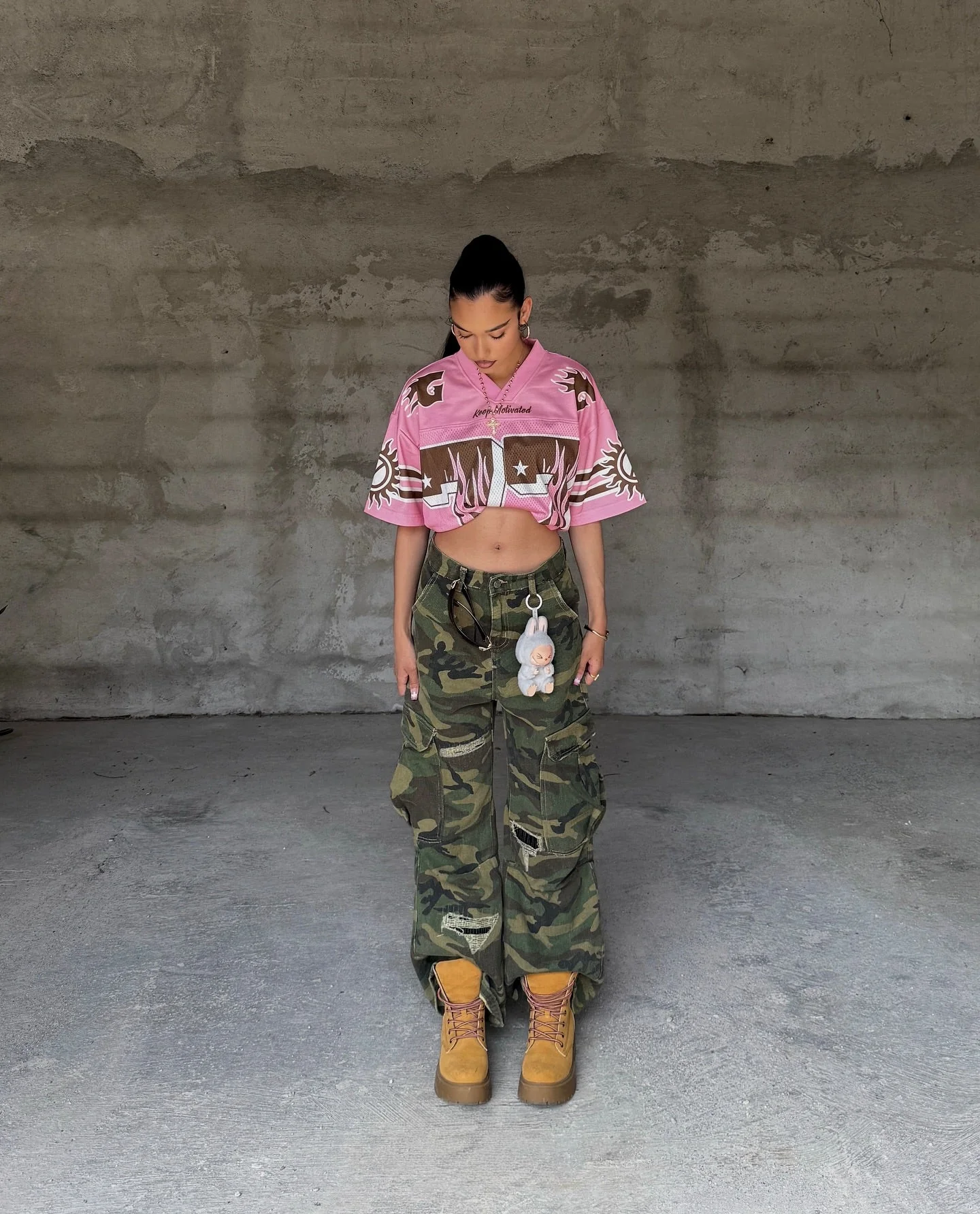 Woven Ripped Camouflage Flared Cargo Pants - 2410