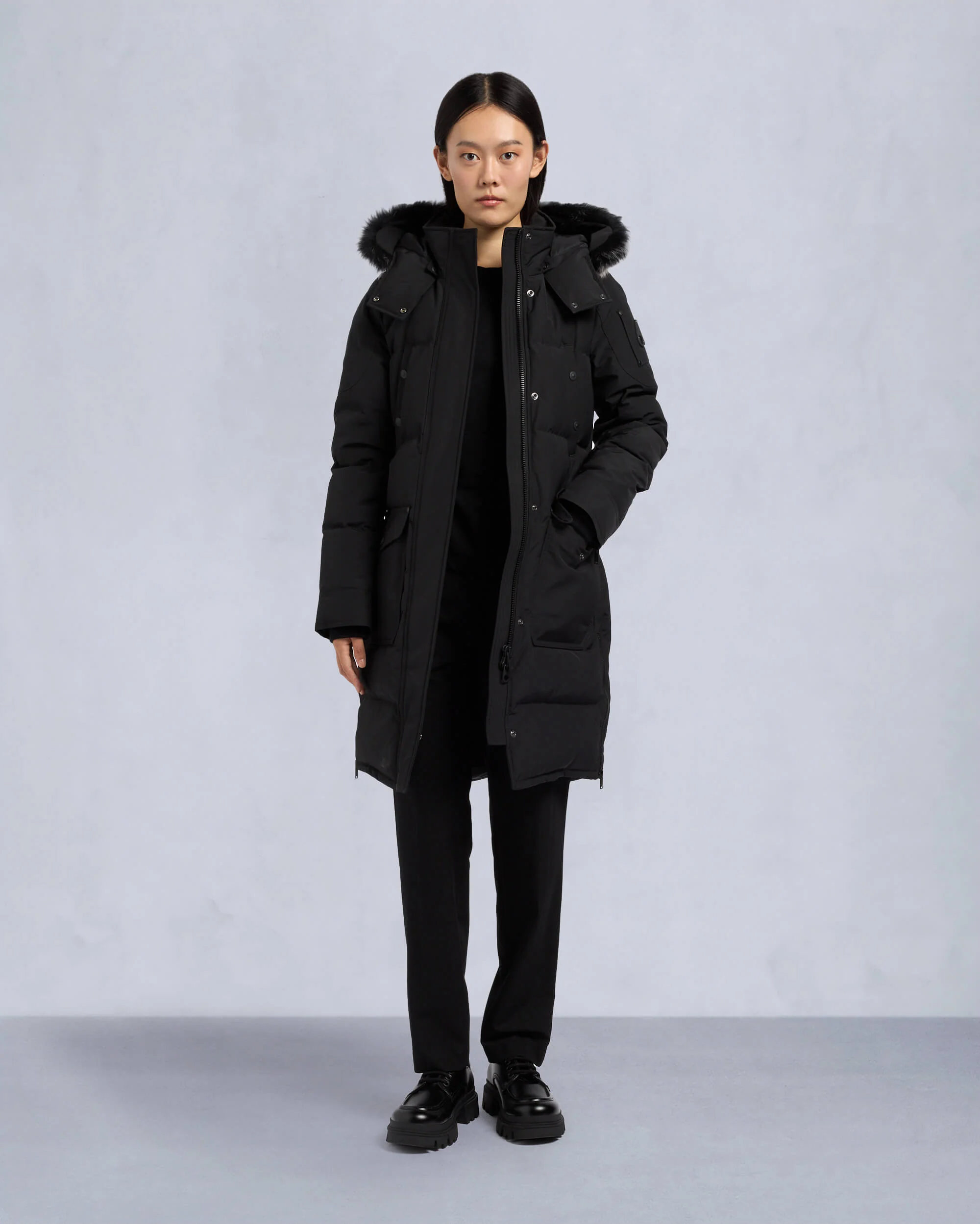 ONYX SHEARLING TRIM CAUSAPSCAL PARKA