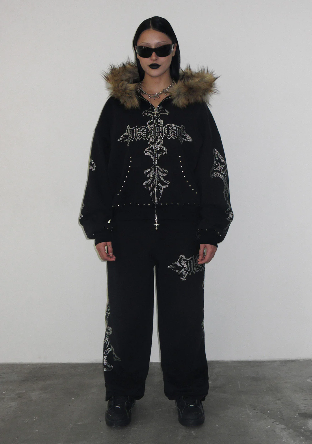 FERAL FAUX FUR STUDDED ZIP HOODIE BLACK (DETACHABLE FUR)