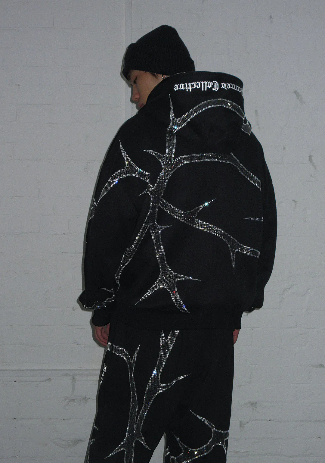 THORN RHINESTONE SWEATPANTS BLACK