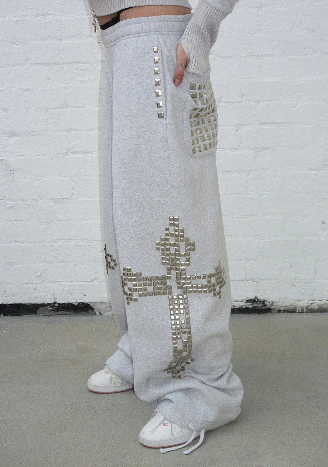 FAITHFUL STUDDED OVERSIZED SWEATPANTS GREY MARL