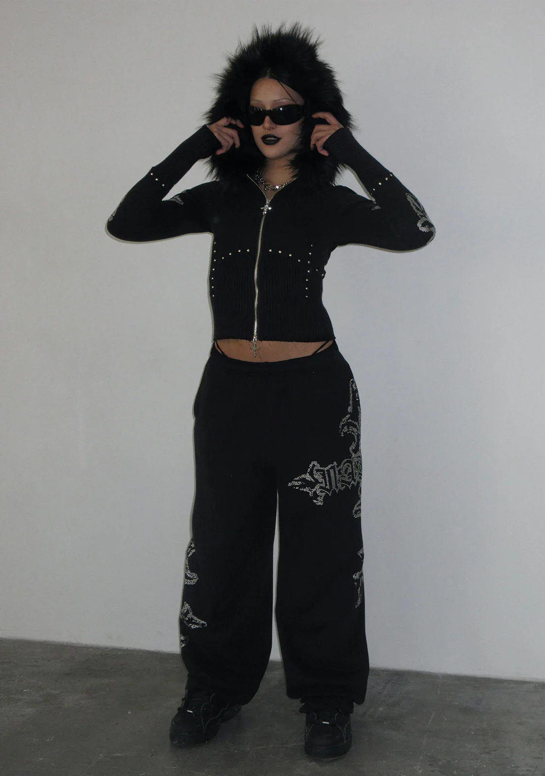 FERAL STUDDED OVERSIZED SWEATPANTS BLACK