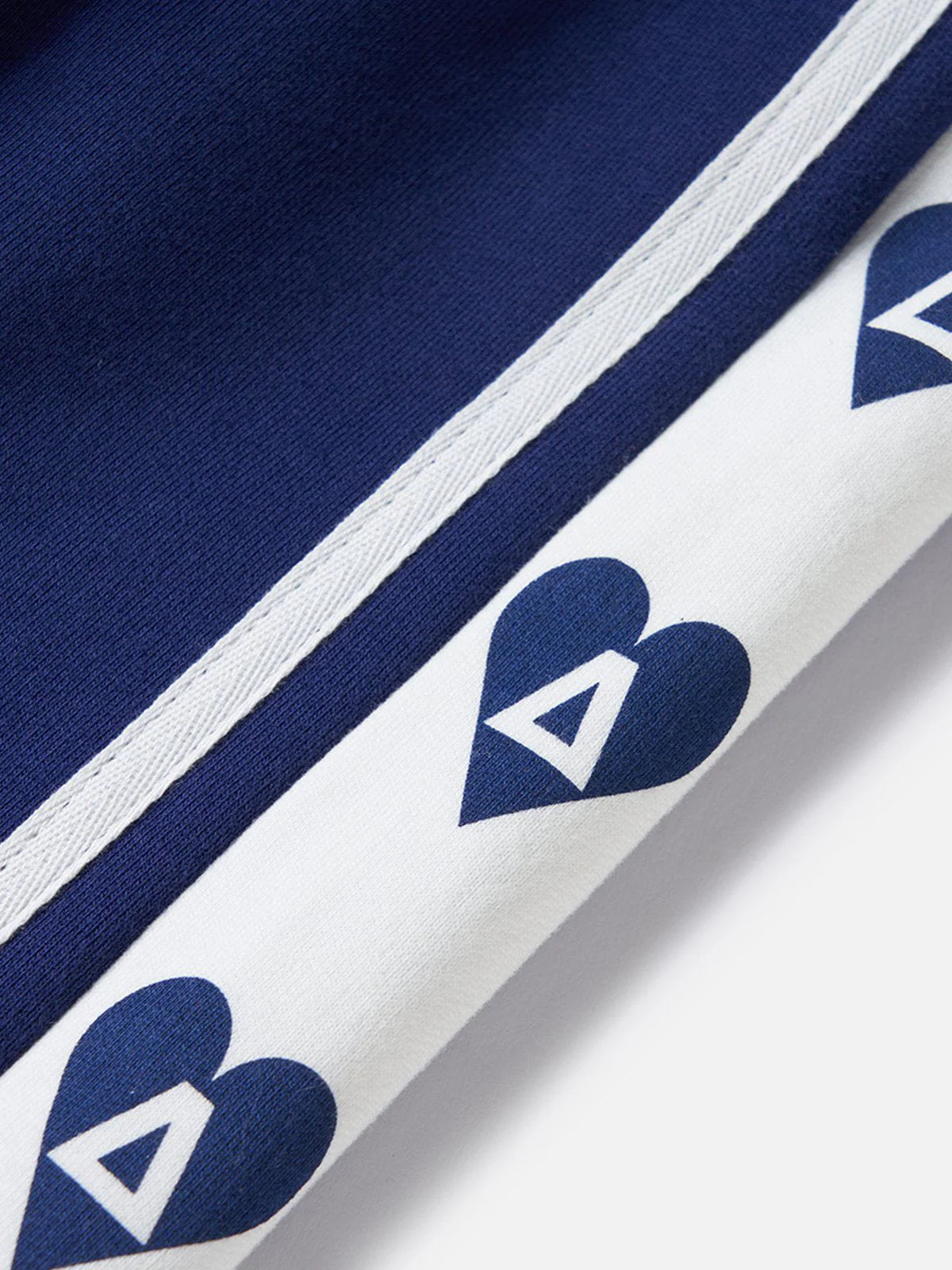 Aelfric Eden Heart Graphic Sporty Jacket