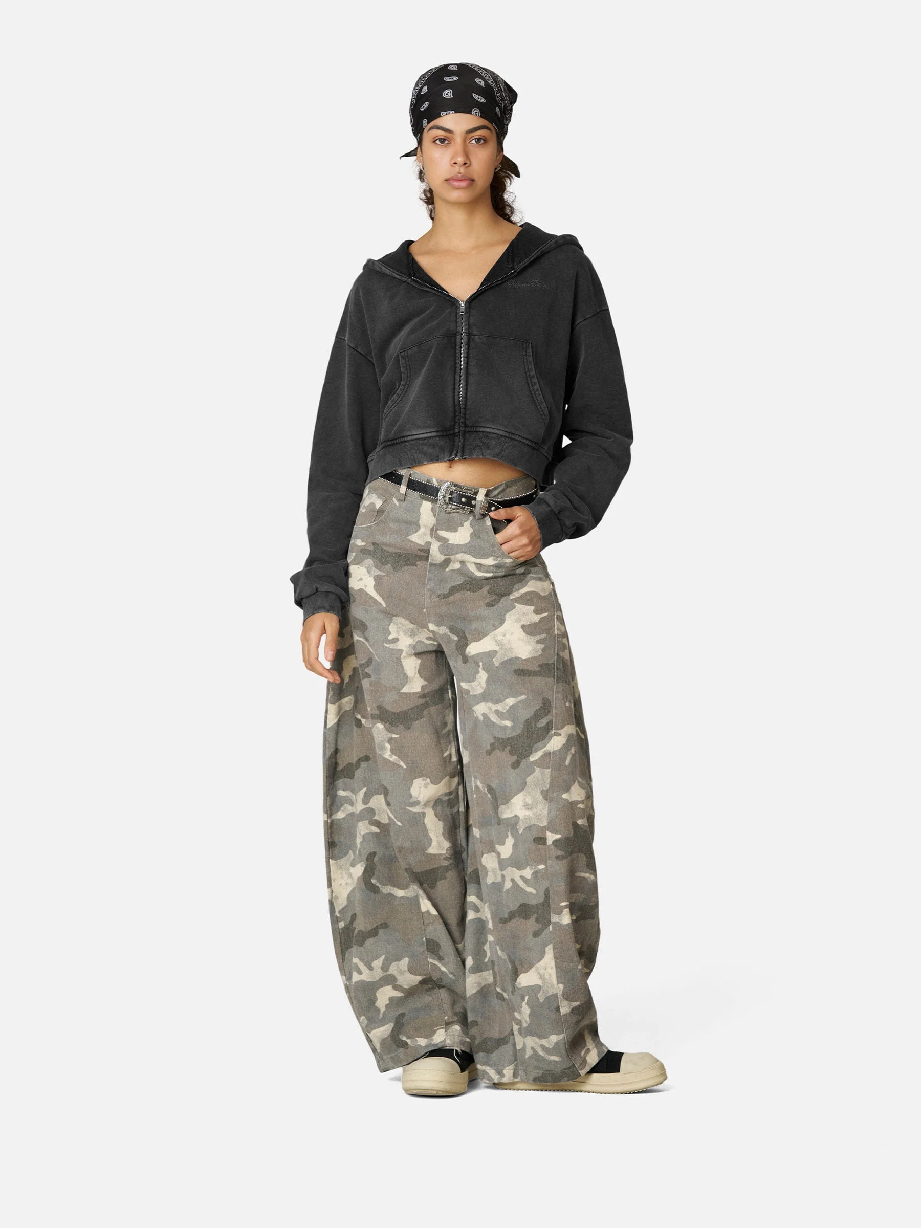 Aelfric Eden Boxy Solid Zip Up Hoodie