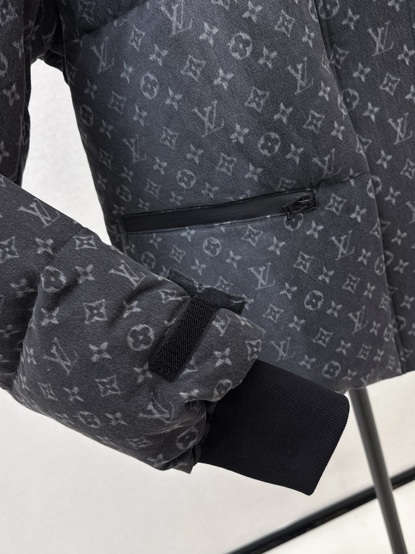 L X V Down jacket（Women's style）