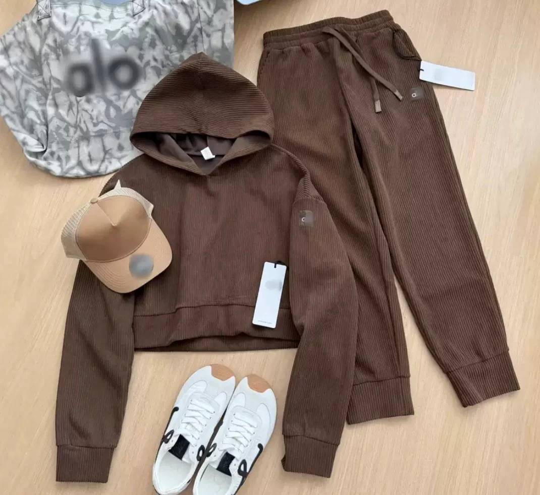 ALO BROWN TRACKSUIT