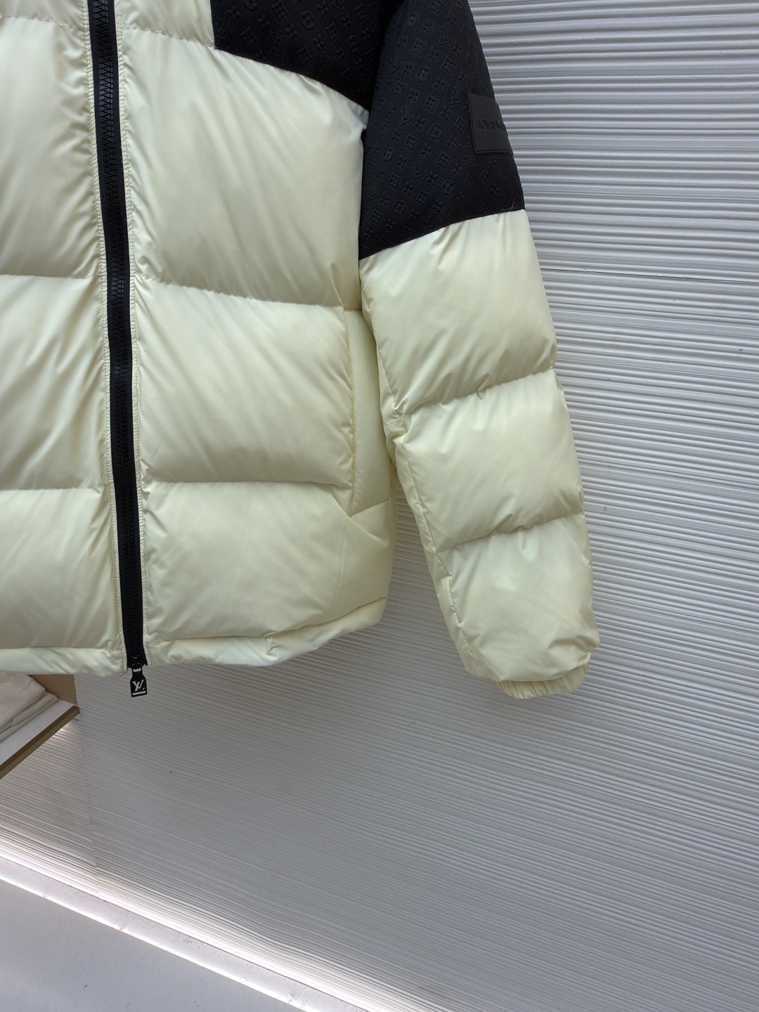 L X V LOGO Down Jacket