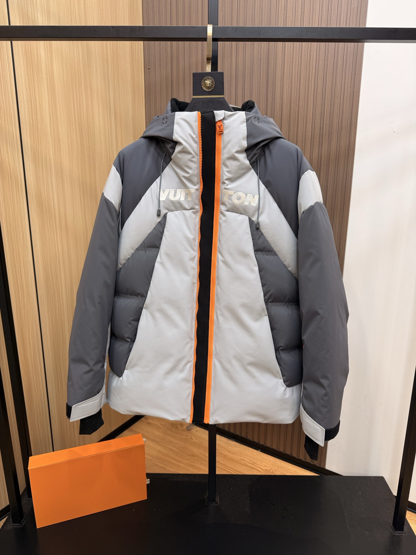 L X V 3390  Ski Down Jacket