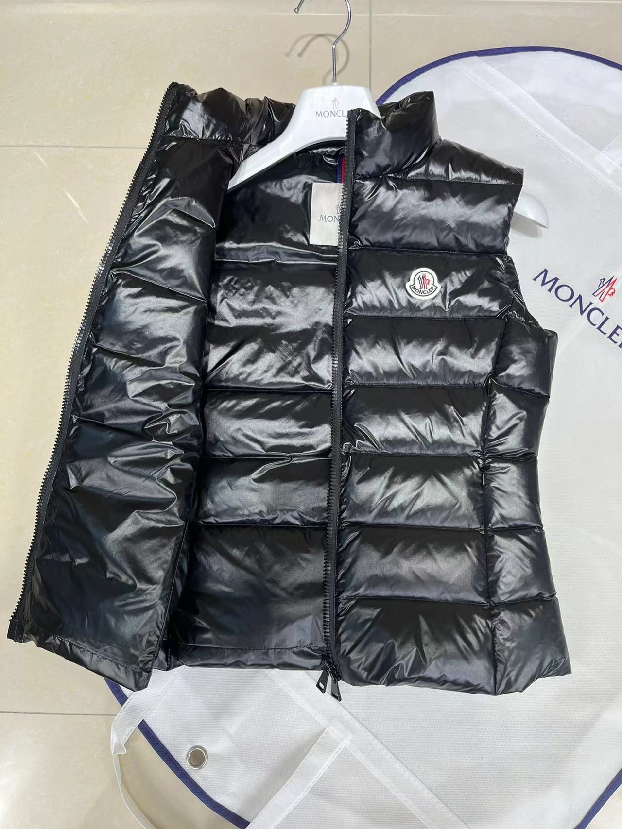 MONC down vest（Women's style）