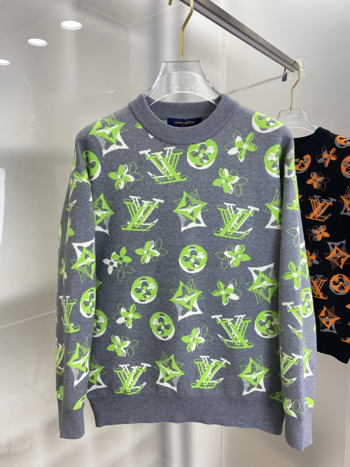 L X V Sweater （2025）