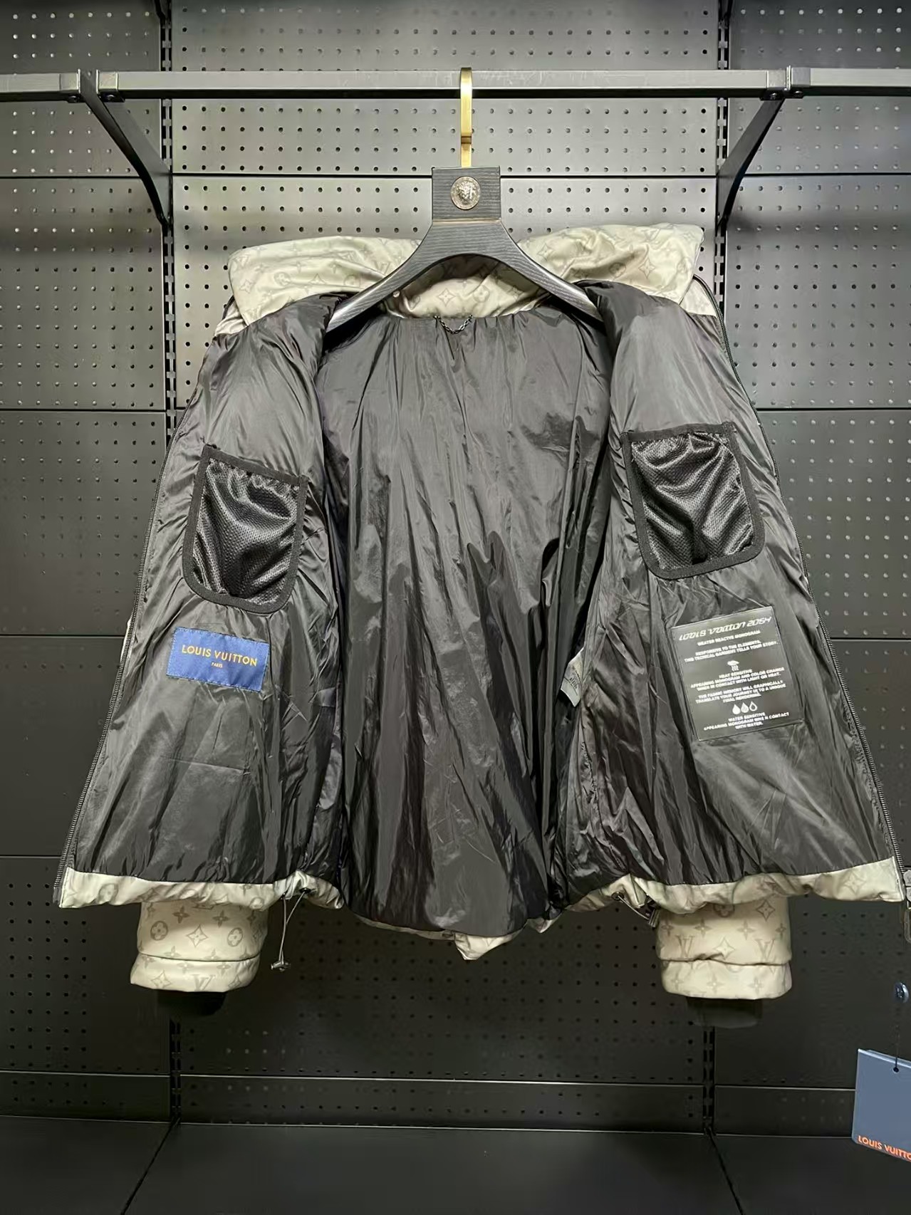 L X V LOGO Down Jacket