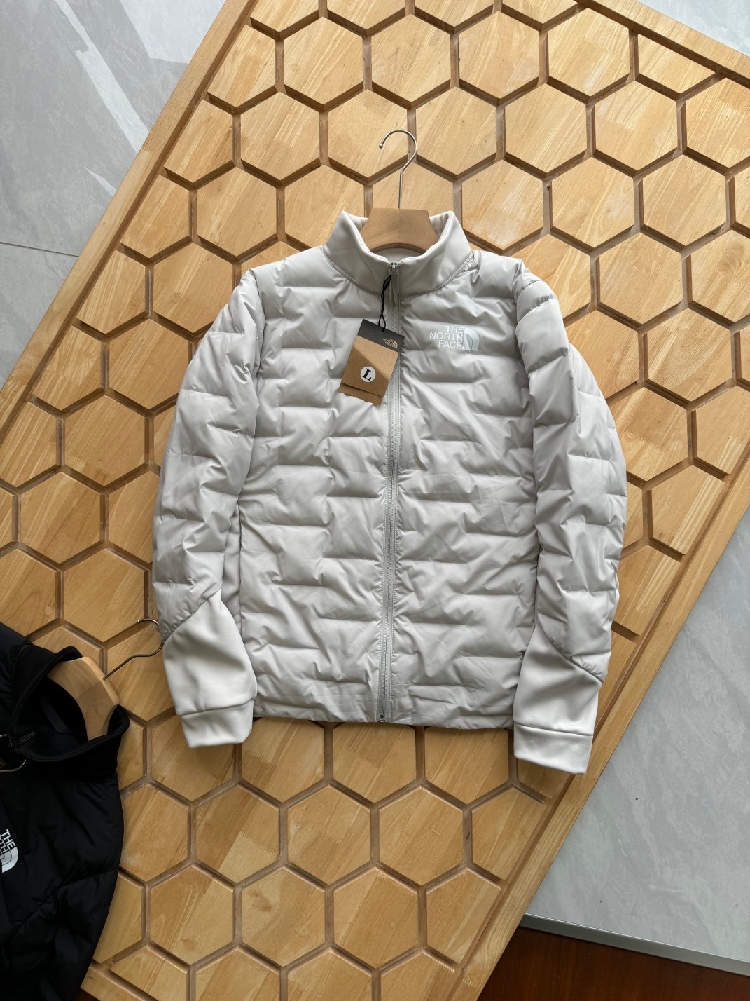 TNF LOGO Down Jacket（Multiple colors）