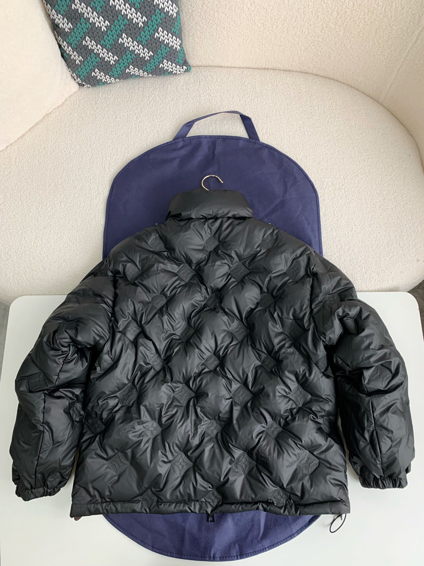 L X V LOGO Down Jacket