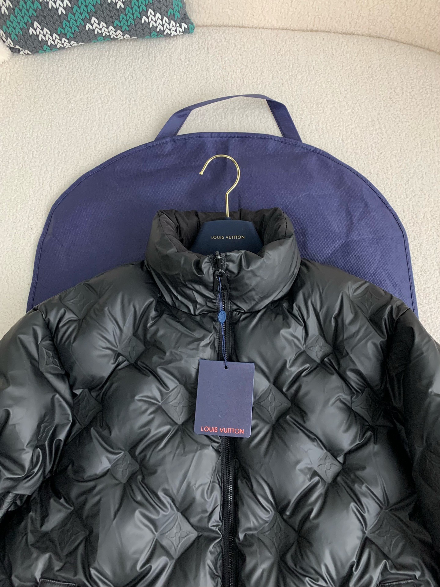 L X V LOGO Down Jacket