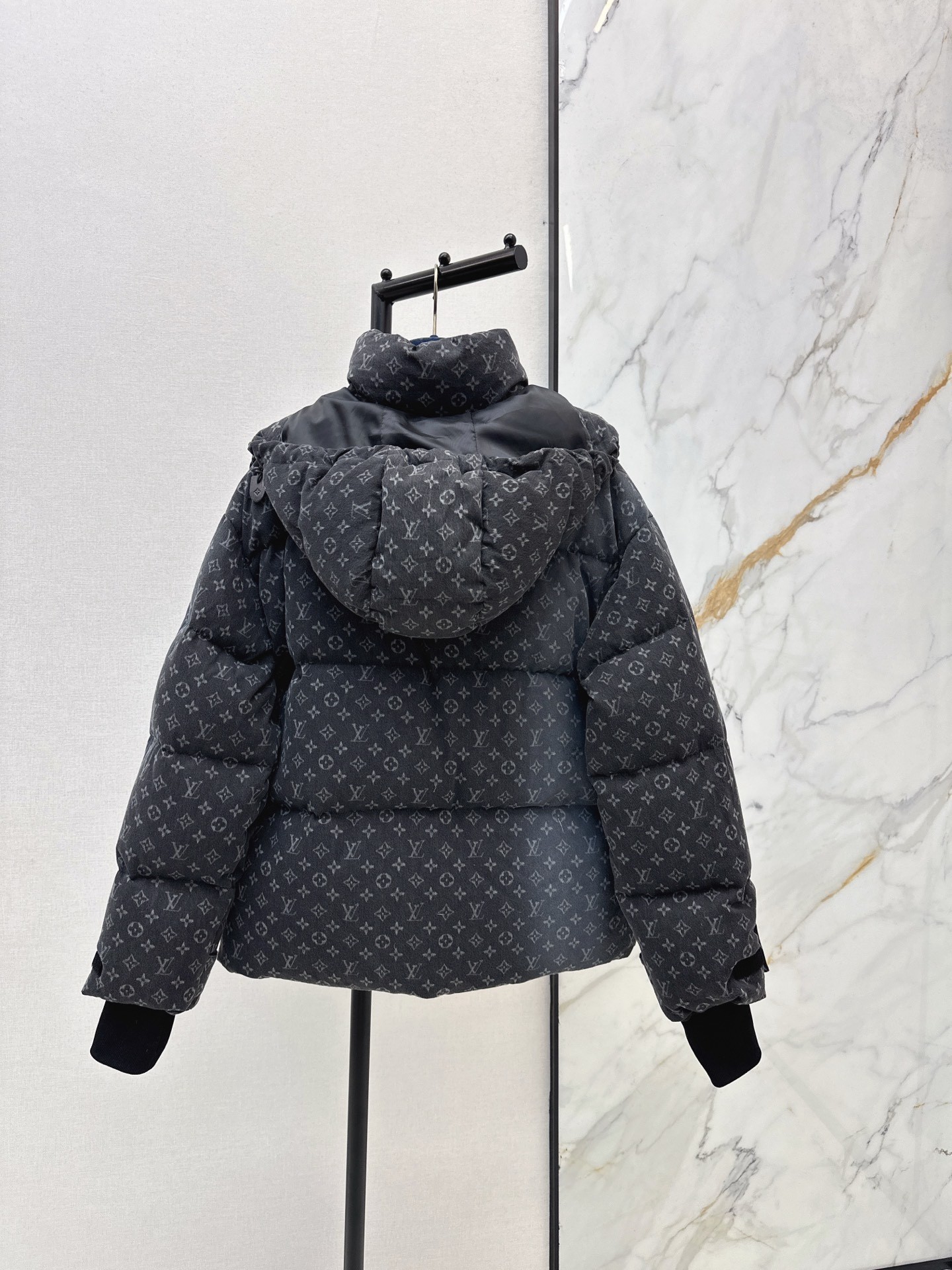 L X V Down jacket（Women's style）