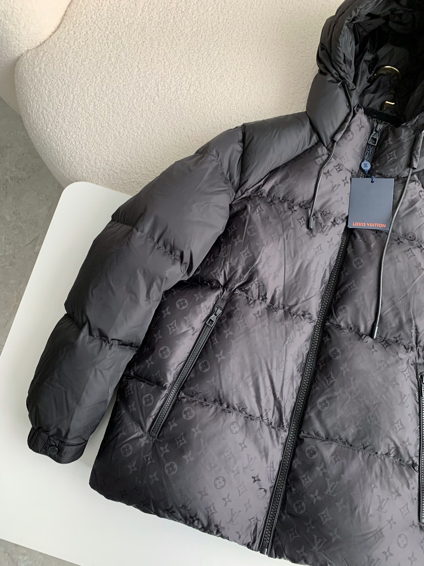L X V LOGO Down Jacket